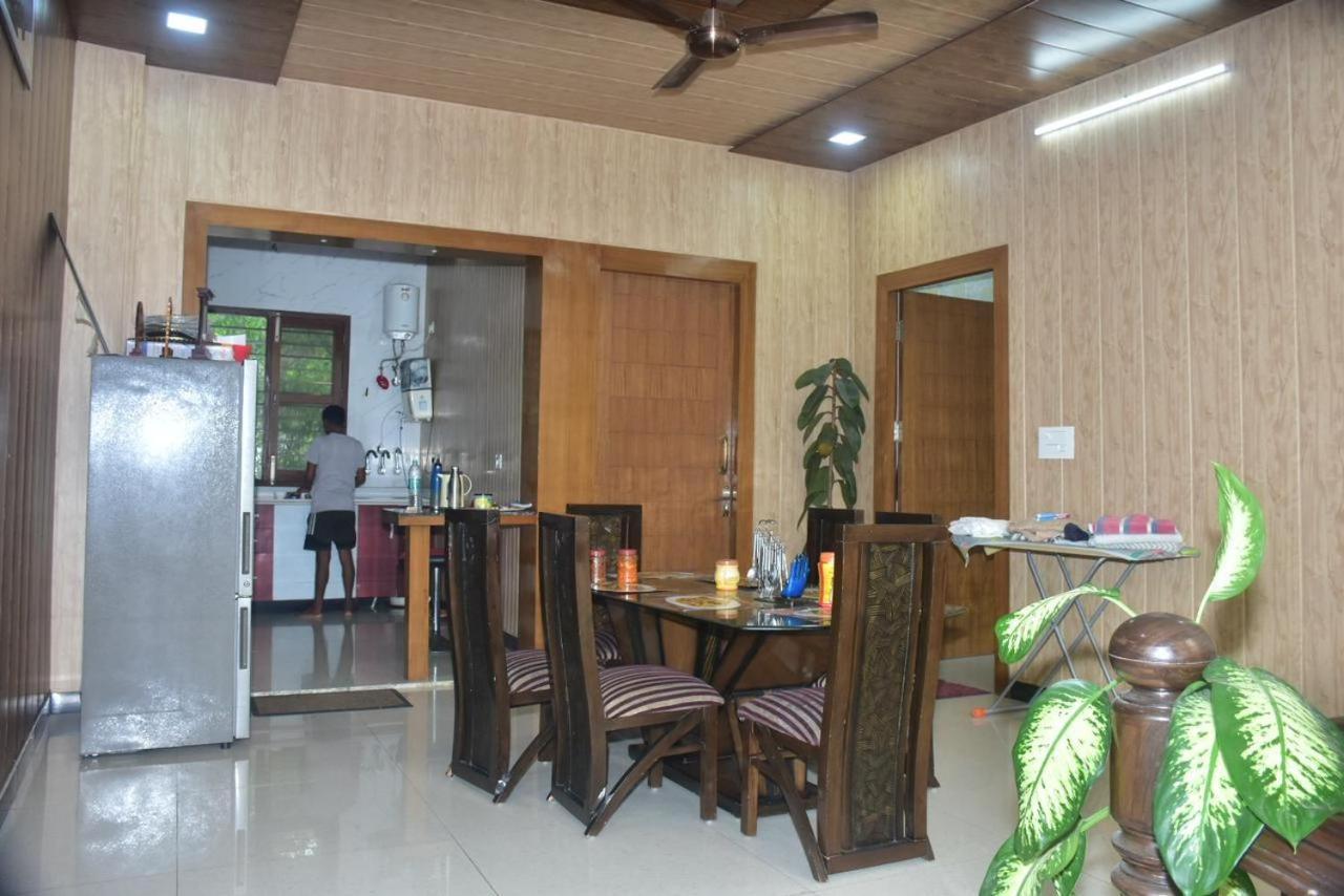 Shreshth Home Stay - Best Family Accommodation - 3Km From Har Ki Pauri, Haridwar, Uttarakhand Exteriér fotografie