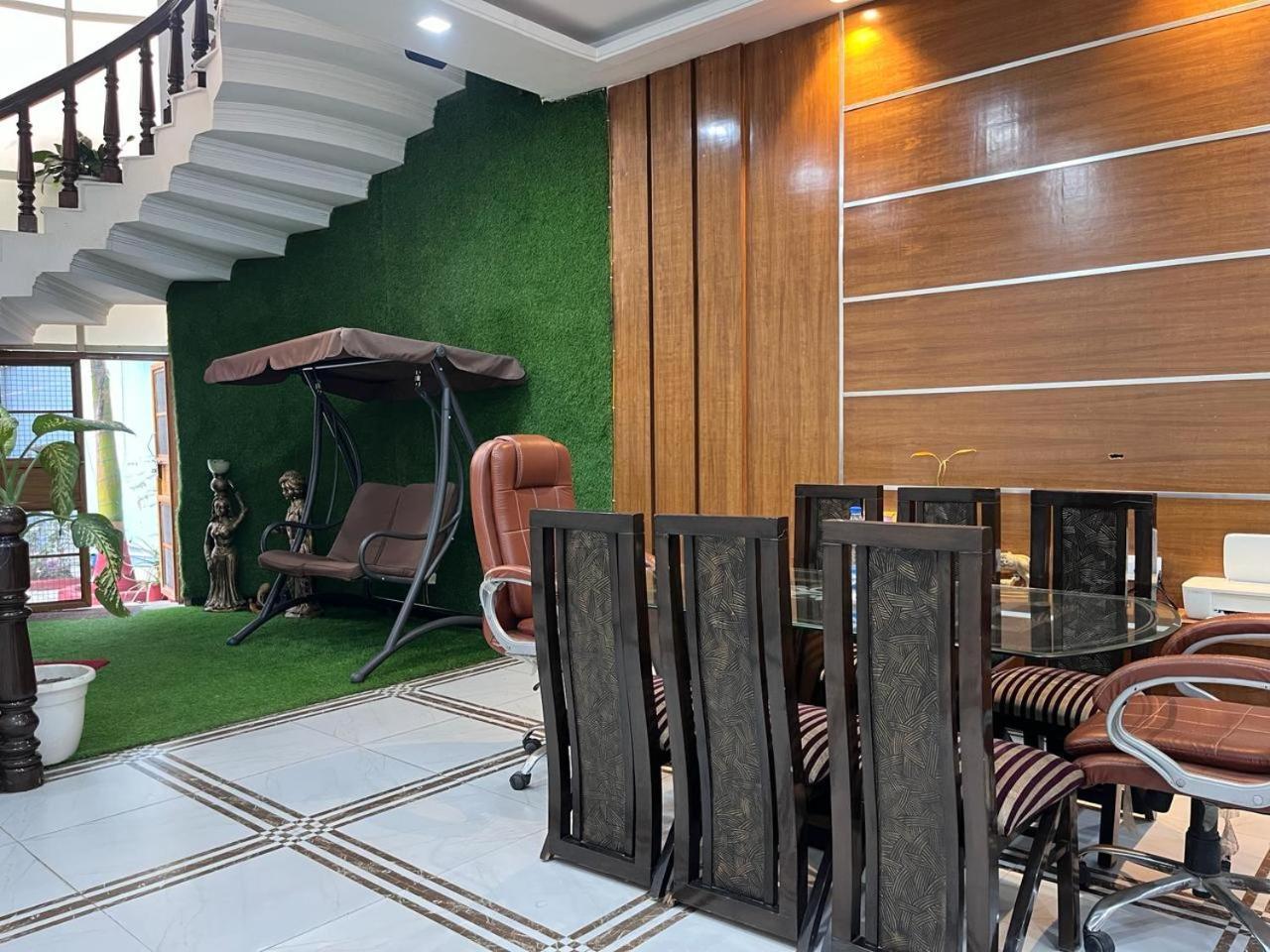 Shreshth Home Stay - Best Family Accommodation - 3Km From Har Ki Pauri, Haridwar, Uttarakhand Exteriér fotografie